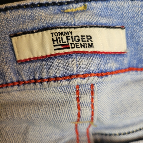 Tommy Hilfiger Denim White Washed Distressed Slim Jeans with Raw Hem Size 8 - Picture 9 of 11